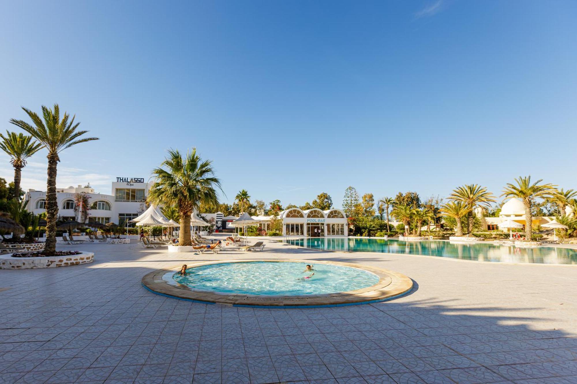 Iris Hotel & Thalasso Мезрая Экстерьер фото