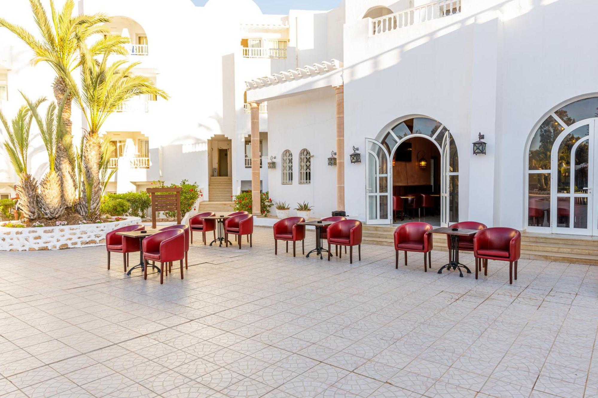 Iris Hotel & Thalasso Мезрая Экстерьер фото