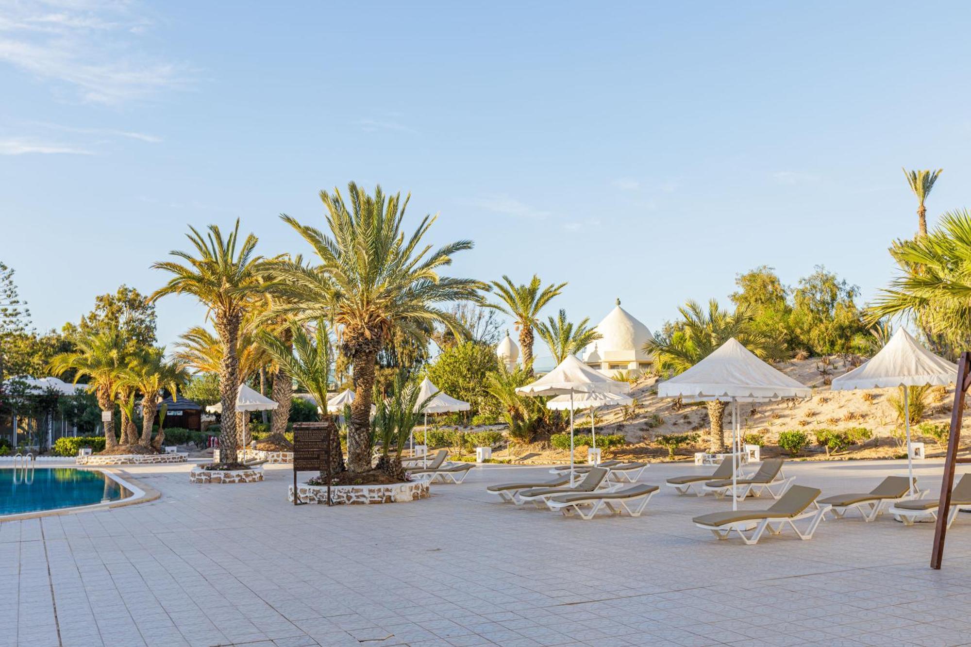 Iris Hotel & Thalasso Мезрая Экстерьер фото