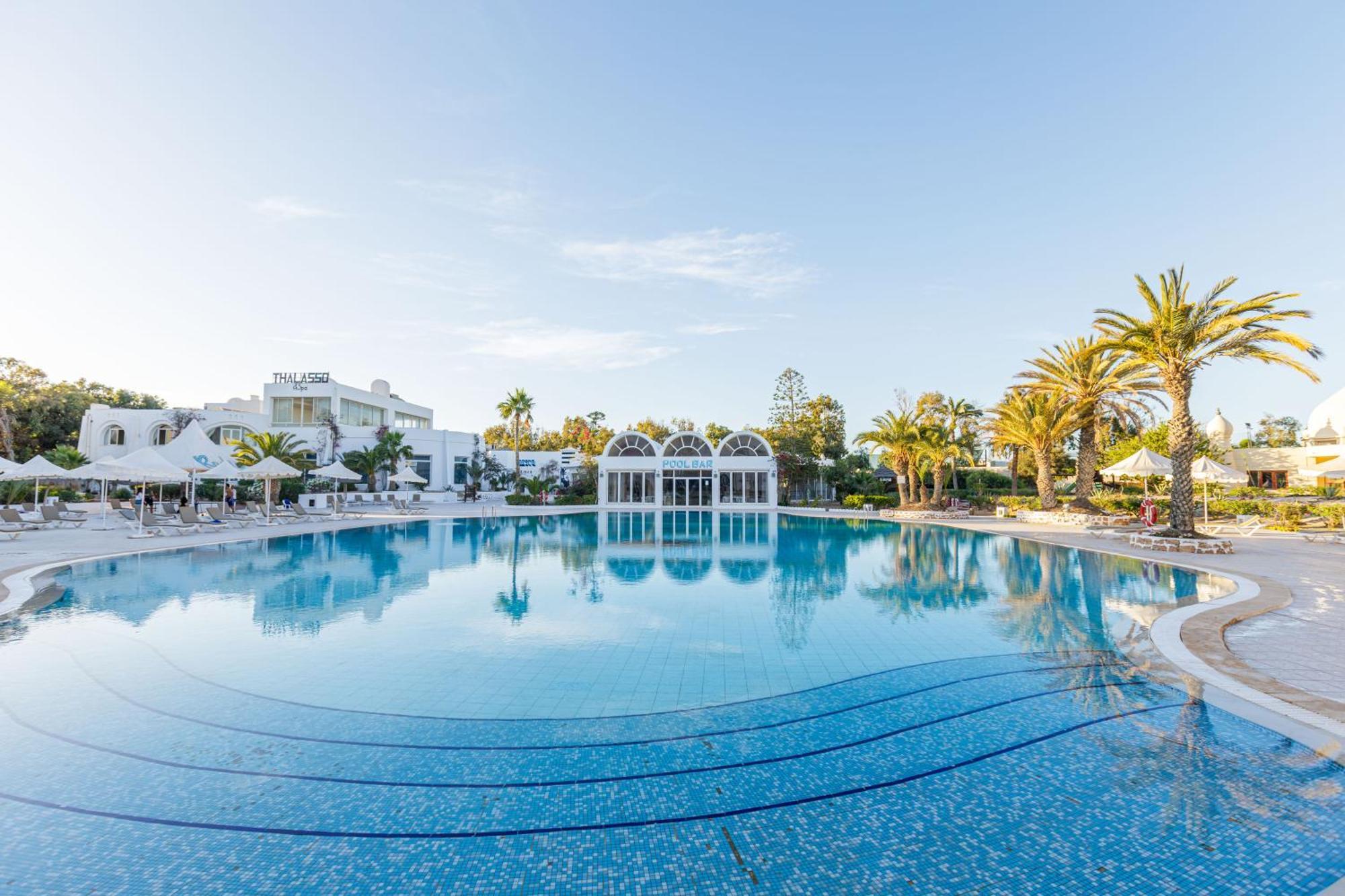 Iris Hotel & Thalasso Мезрая Экстерьер фото